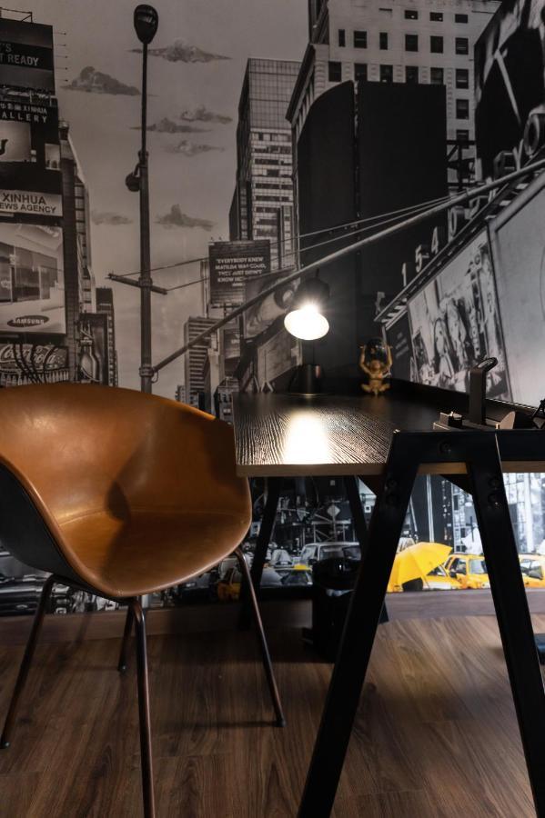 B&Business - Fibra Ultraveloce, Angolo Fitness, Smartworking & Parcheggio Coperto Su Richiesta Cosenza Exterior foto