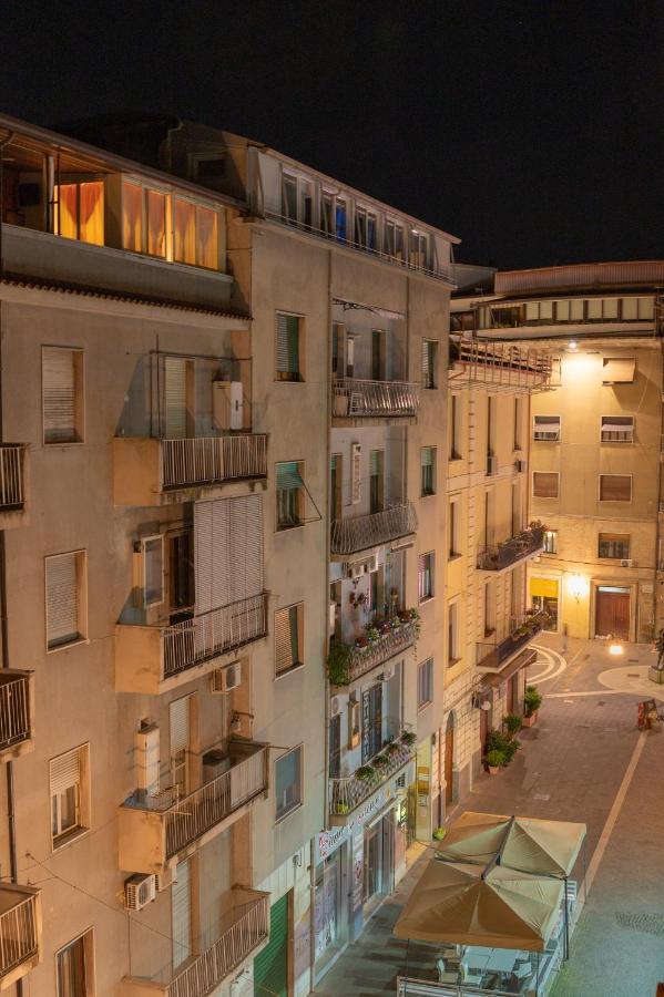 B&Business - Fibra Ultraveloce, Angolo Fitness, Smartworking & Parcheggio Coperto Su Richiesta Cosenza Exterior foto